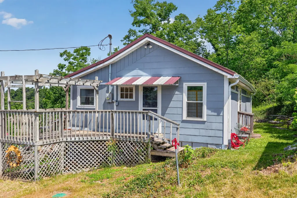 900 Hagers Camp Road Harrodsburg KY 40330