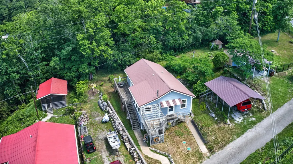 900 Hagers Camp Road Harrodsburg KY 40330