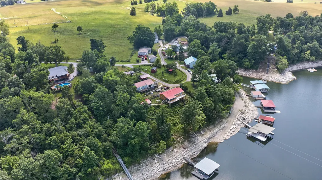 900 Hagers Camp Road Harrodsburg KY 40330