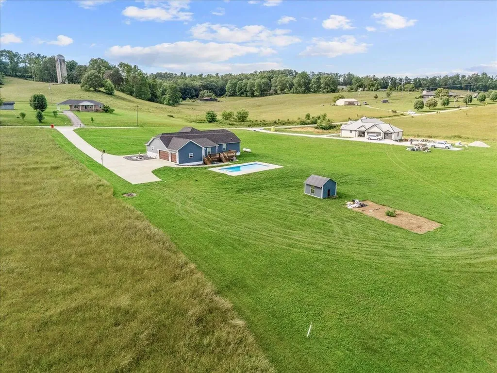 668 Slate Lick Road London KY 40741