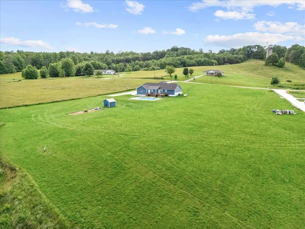 668 Slate Lick Road London KY 40741
