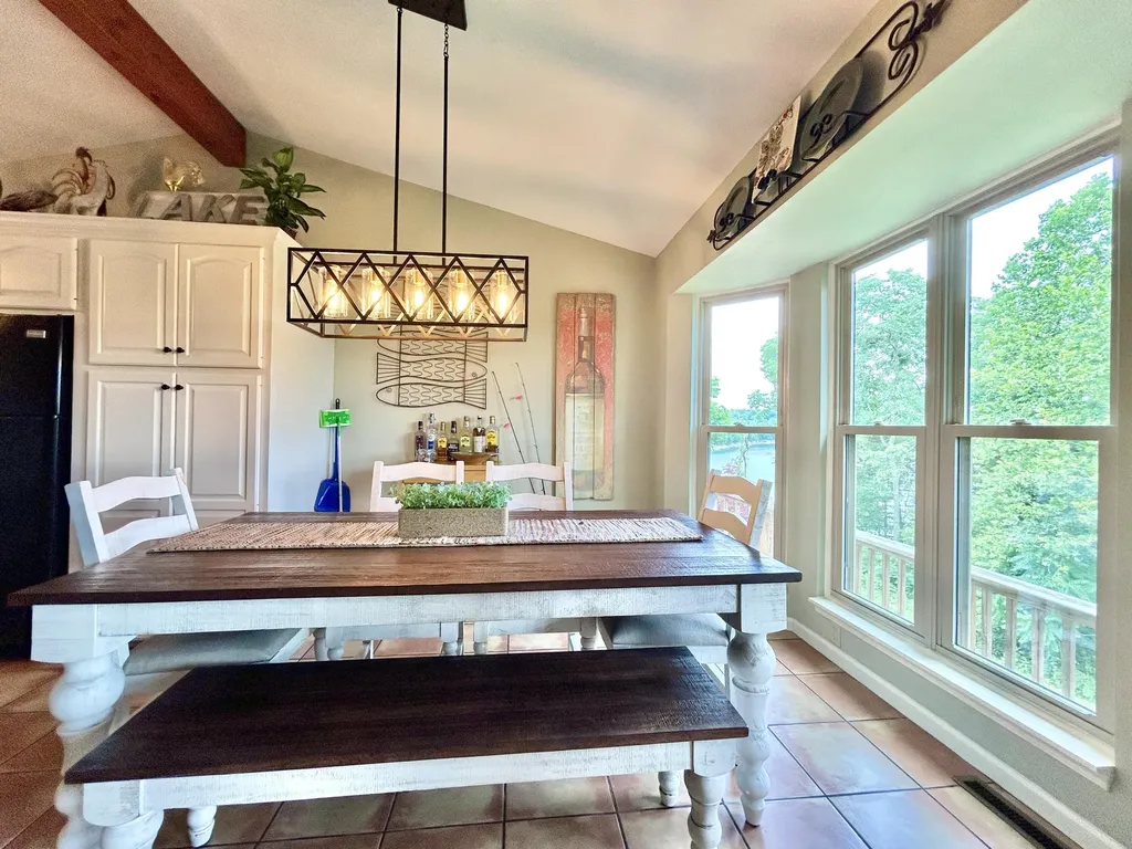 120 Woodson Cove Bronston KY 42518