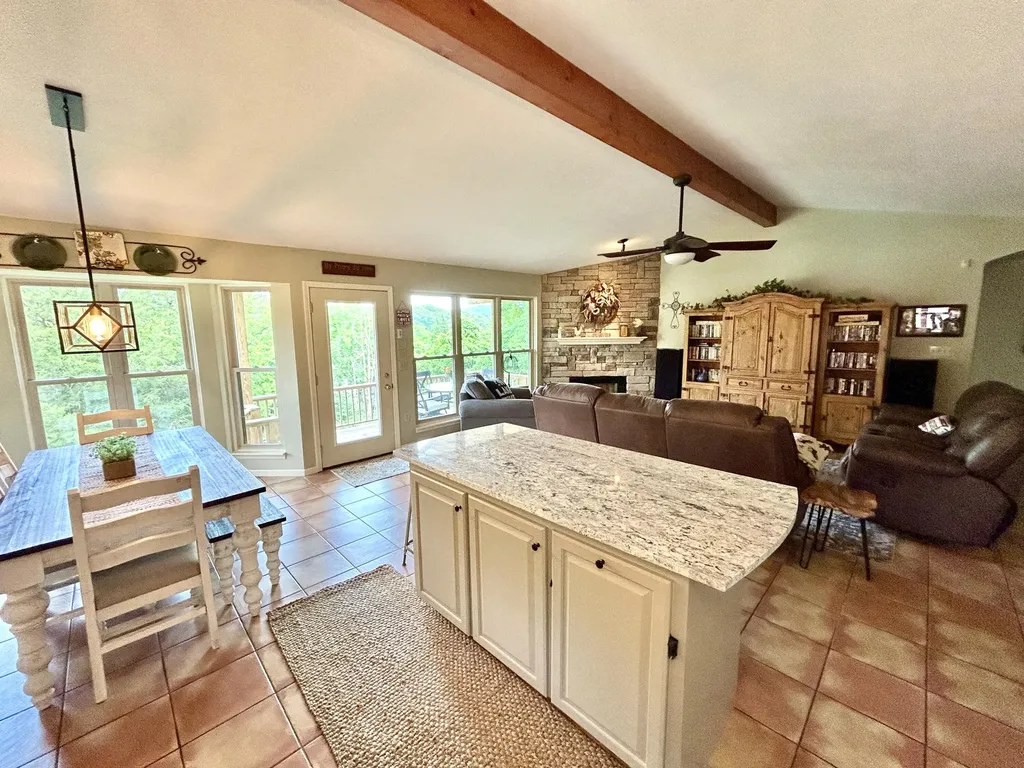 120 Woodson Cove Bronston KY 42518