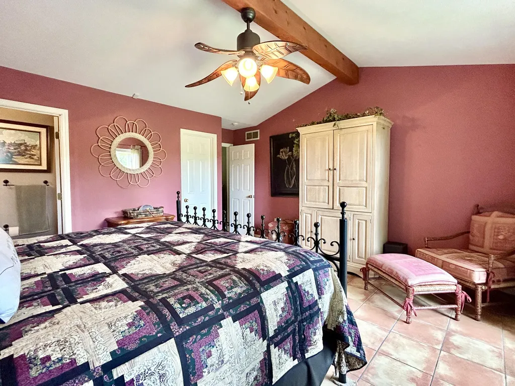 120 Woodson Cove Bronston KY 42518