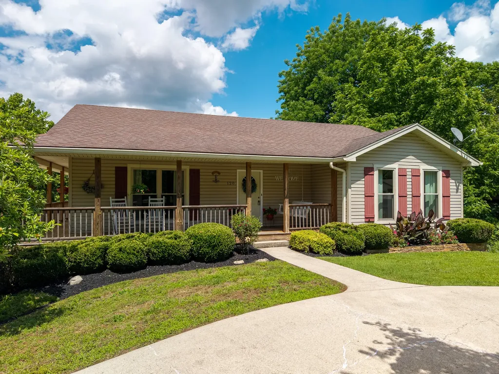 120 Woodson Cove Bronston KY 42518