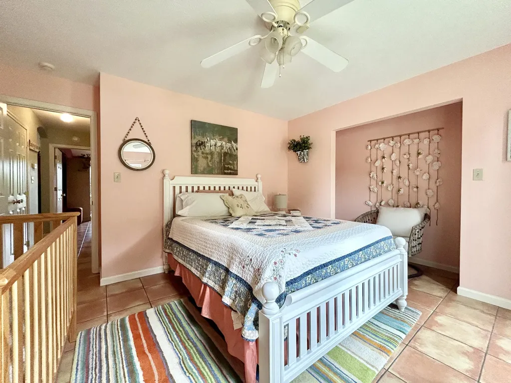 120 Woodson Cove Bronston KY 42518