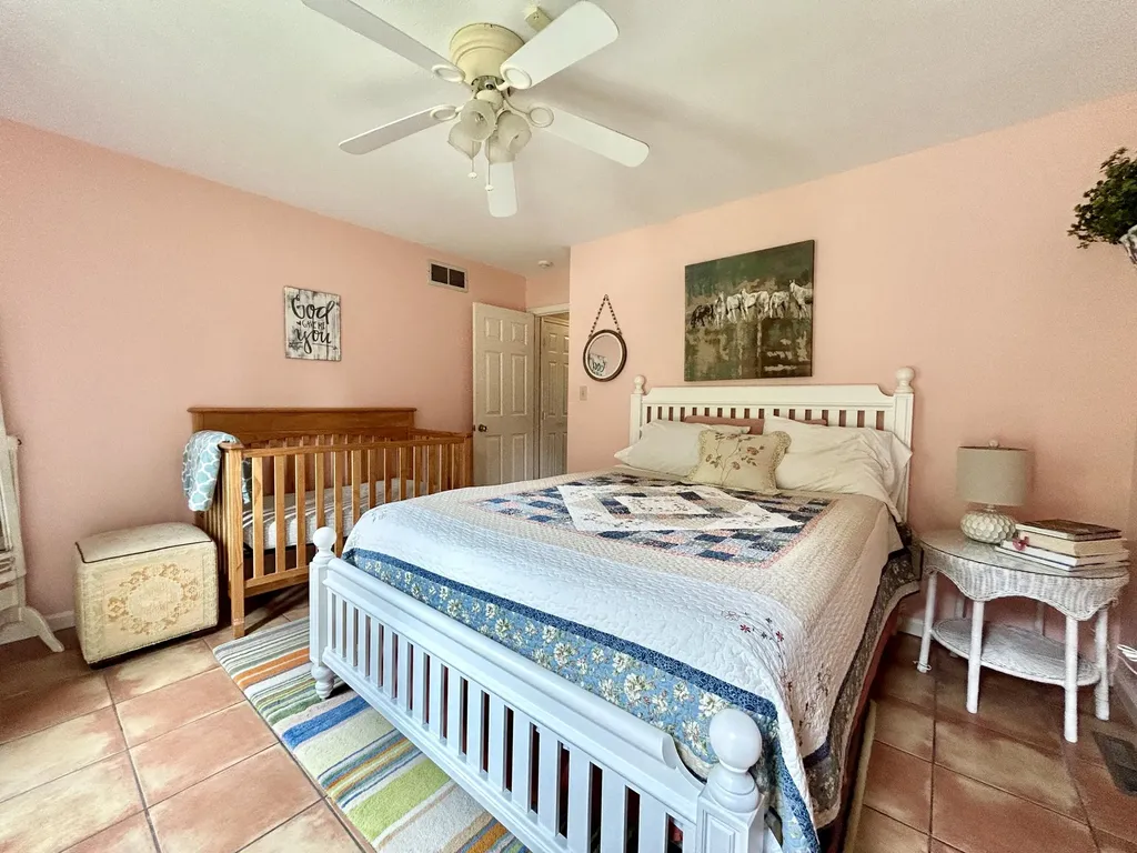 120 Woodson Cove Bronston KY 42518
