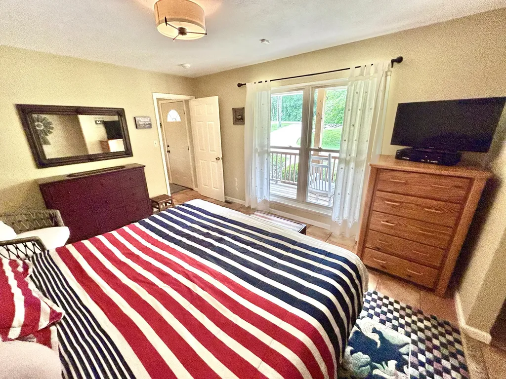 120 Woodson Cove Bronston KY 42518