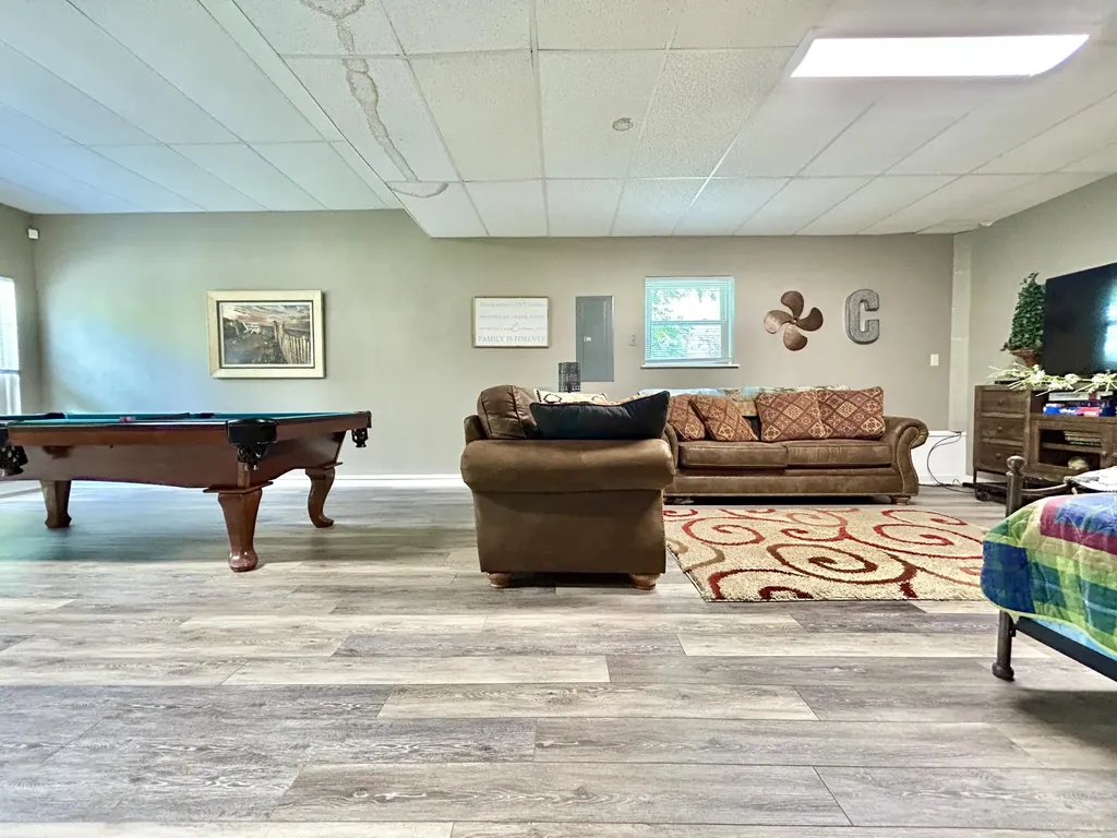 120 Woodson Cove Bronston KY 42518