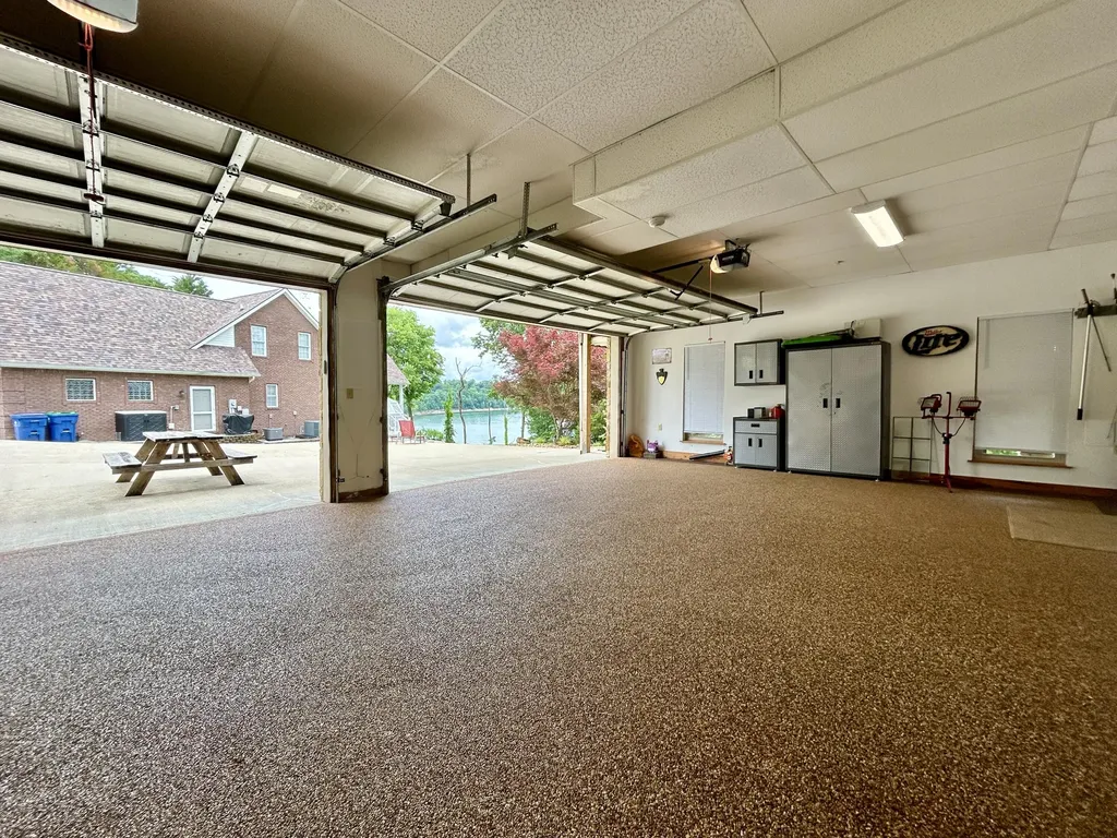 120 Woodson Cove Bronston KY 42518