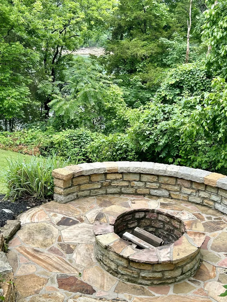 120 Woodson Cove Bronston KY 42518