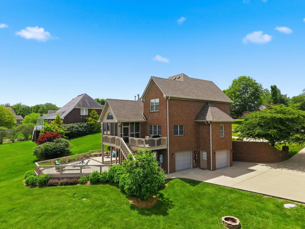 226 Bluffwood Drive Danville KY 40422