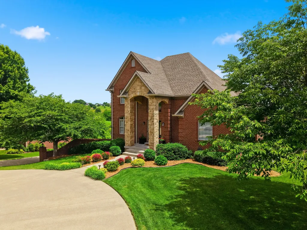 226 Bluffwood Drive Danville KY 40422
