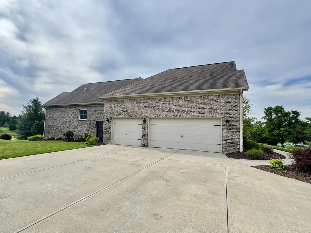 101 Kingston Drive Georgetown KY 40324