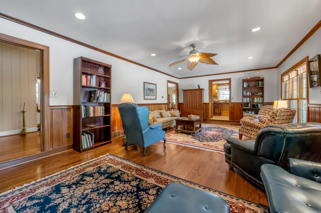 255 Shryocks Ferry Road Versailles KY 40383