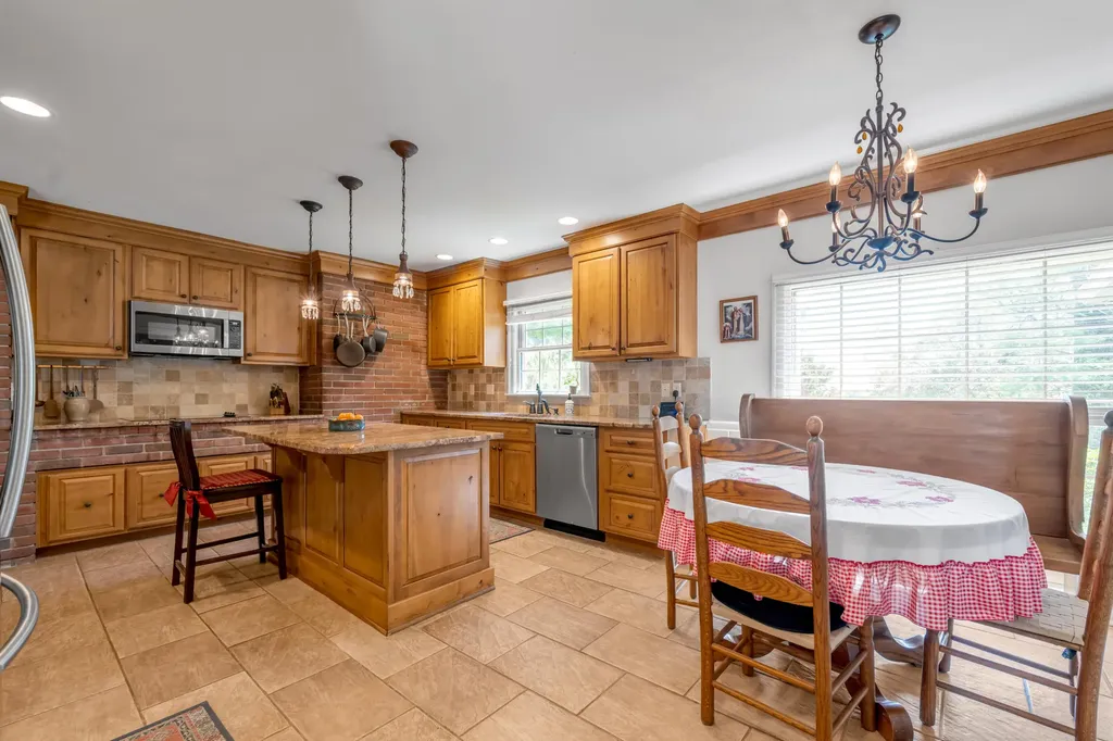 255 Shryocks Ferry Road Versailles KY 40383