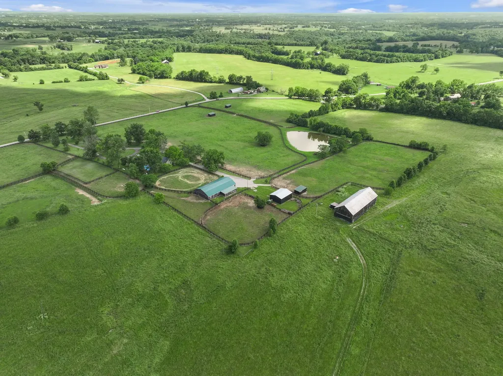 255 Shryocks Ferry Road Versailles KY 40383