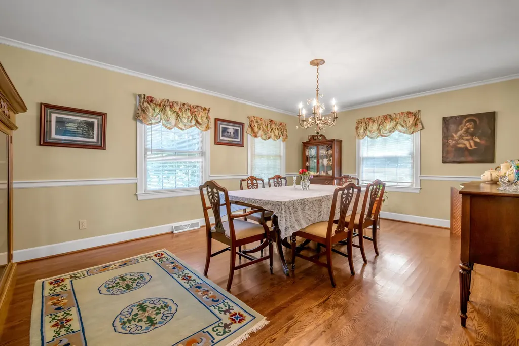 255 Shryocks Ferry Road Versailles KY 40383