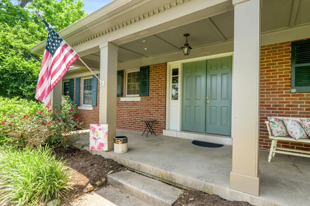 255 Shryocks Ferry Road Versailles KY 40383