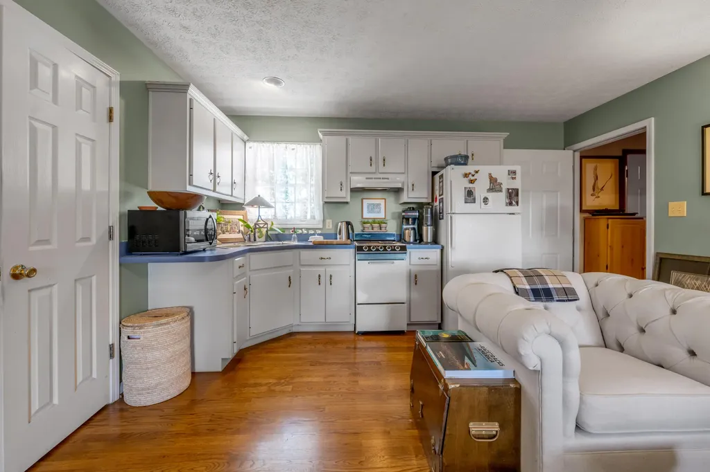 255 Shryocks Ferry Road Versailles KY 40383