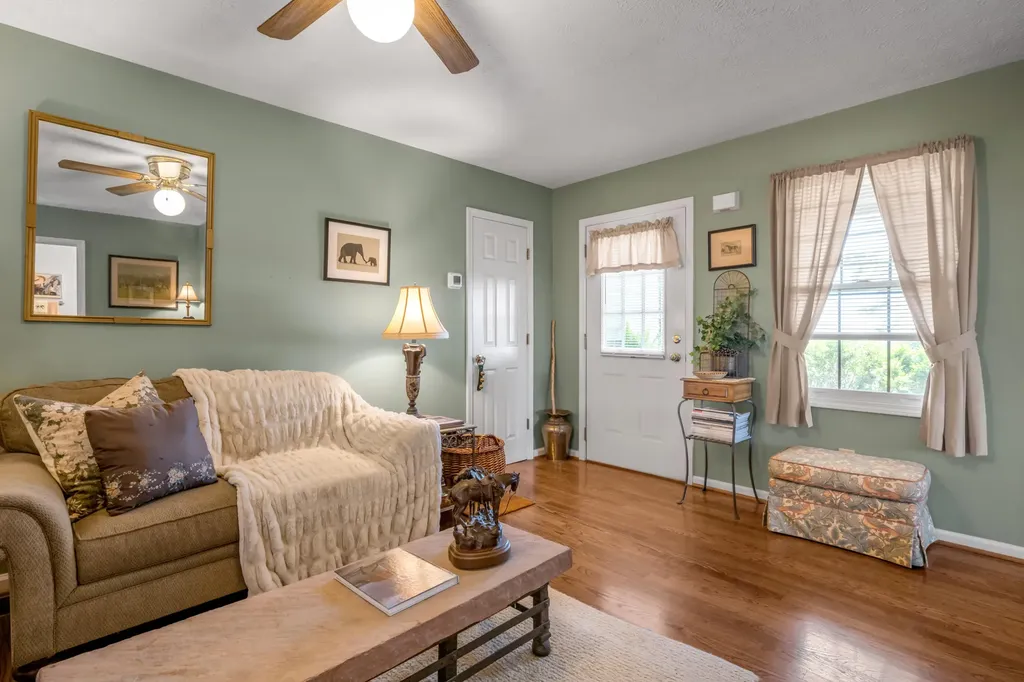 255 Shryocks Ferry Road Versailles KY 40383