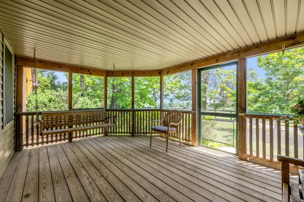 255 Shryocks Ferry Road Versailles KY 40383