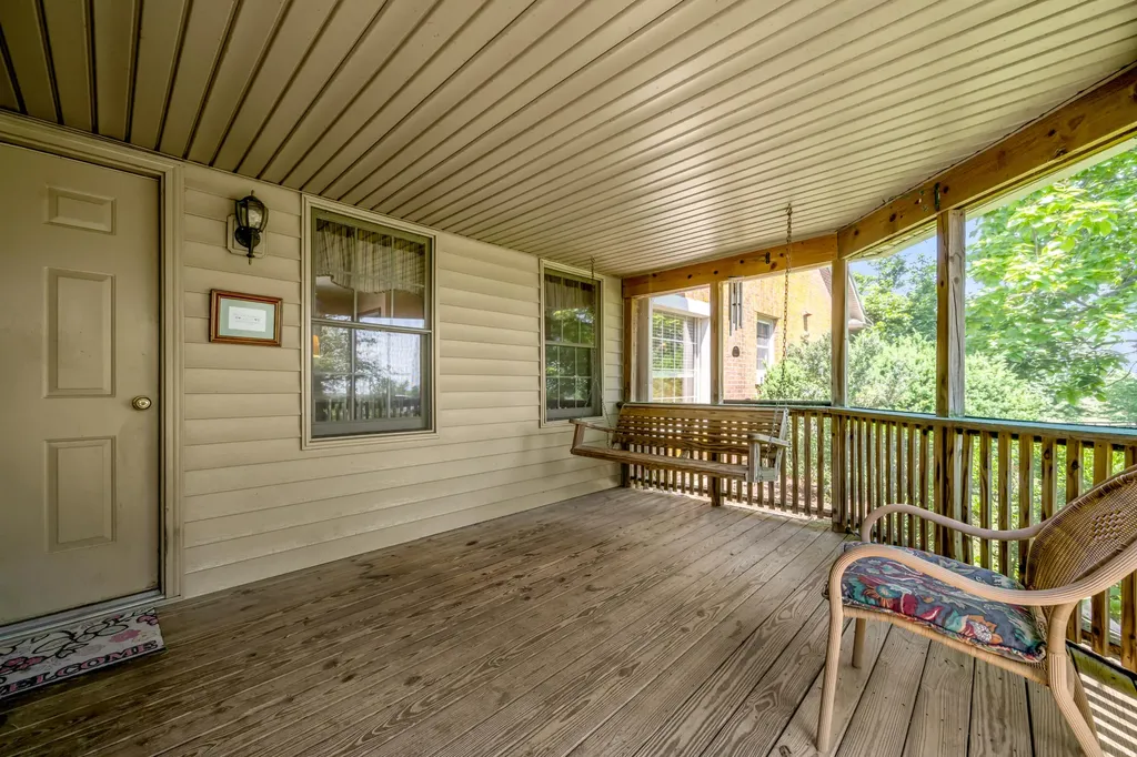 255 Shryocks Ferry Road Versailles KY 40383