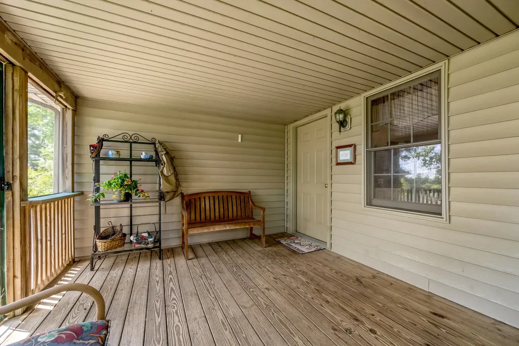 255 Shryocks Ferry Road Versailles KY 40383