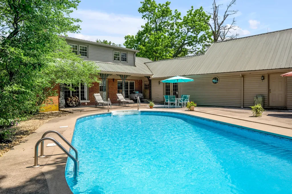 255 Shryocks Ferry Road Versailles KY 40383