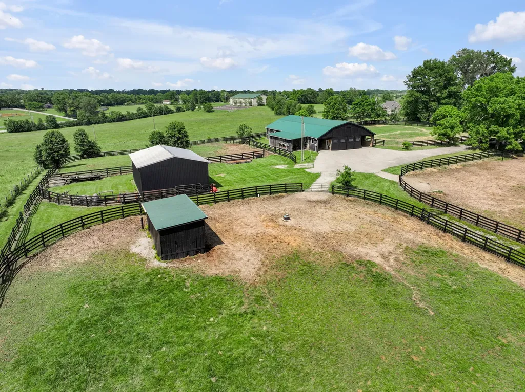 255 Shryocks Ferry Road Versailles KY 40383