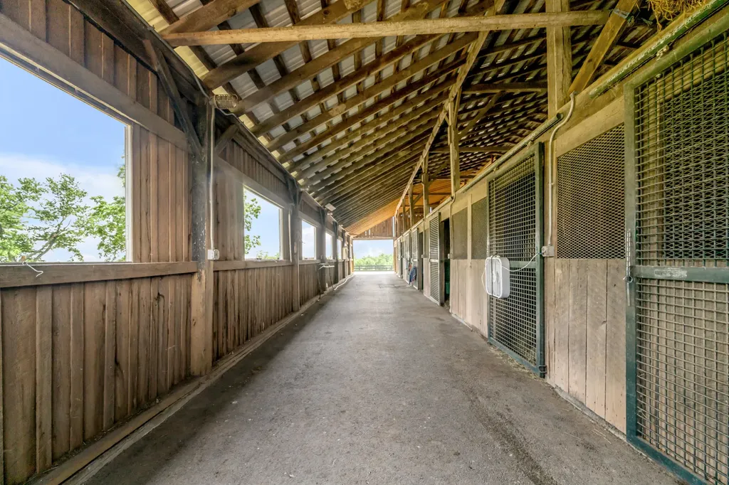 255 Shryocks Ferry Road Versailles KY 40383