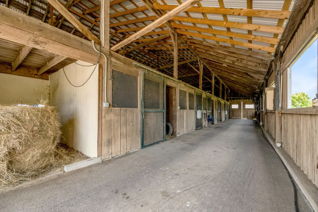 255 Shryocks Ferry Road Versailles KY 40383