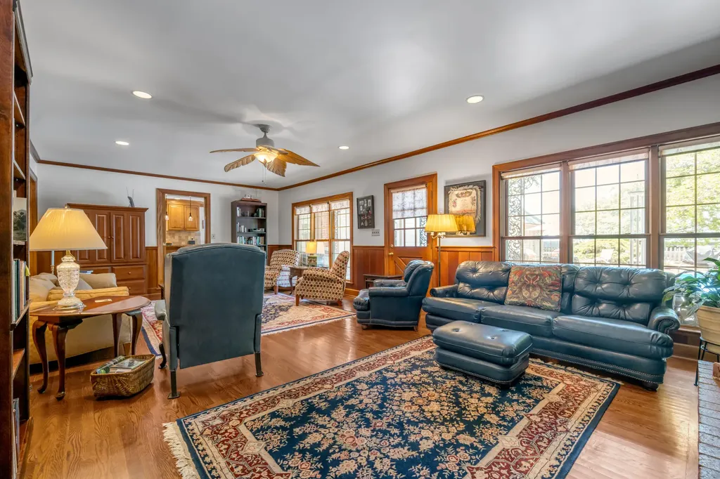 255 Shryocks Ferry Road Versailles KY 40383