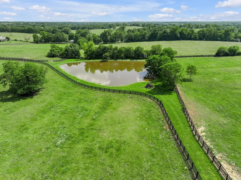 255 Shryocks Ferry Road Versailles KY 40383