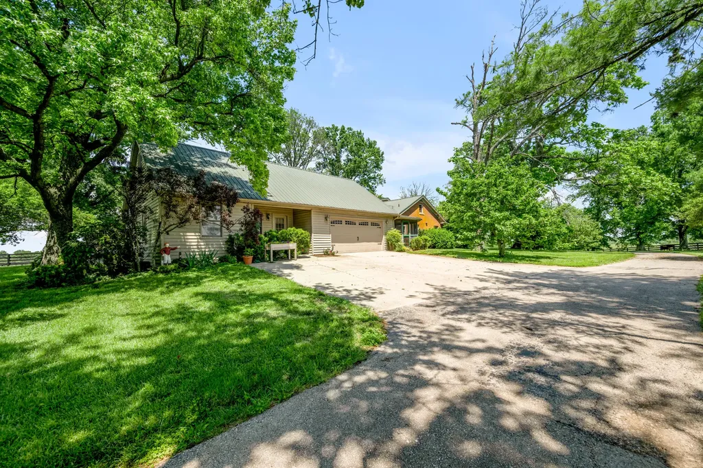 255 Shryocks Ferry Road Versailles KY 40383