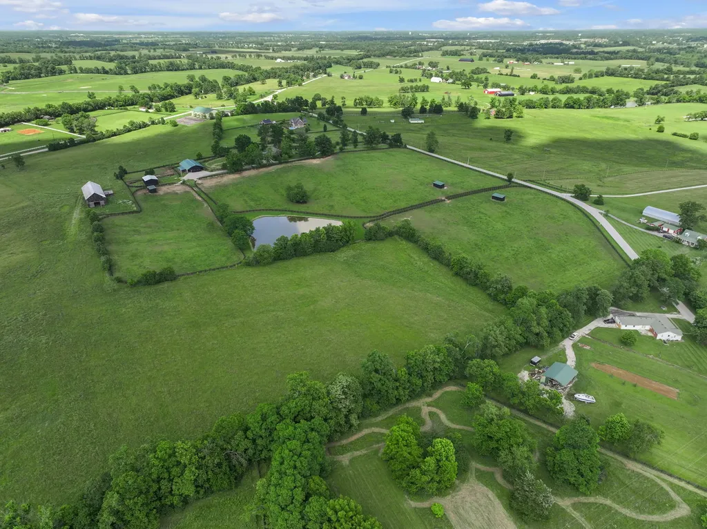 255 Shryocks Ferry Road Versailles KY 40383