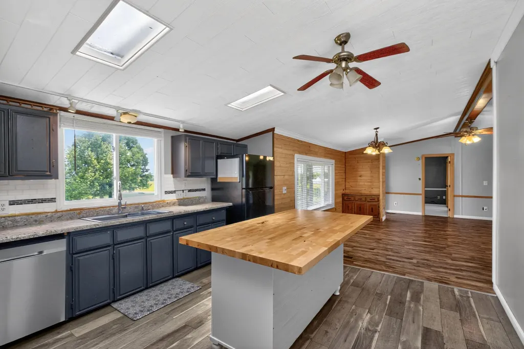 957 Cane Run Road Springfield KY 40069