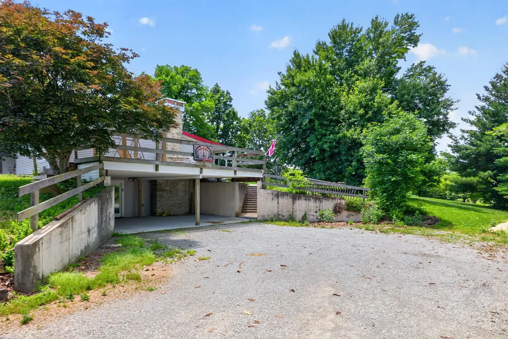957 Cane Run Road Springfield KY 40069