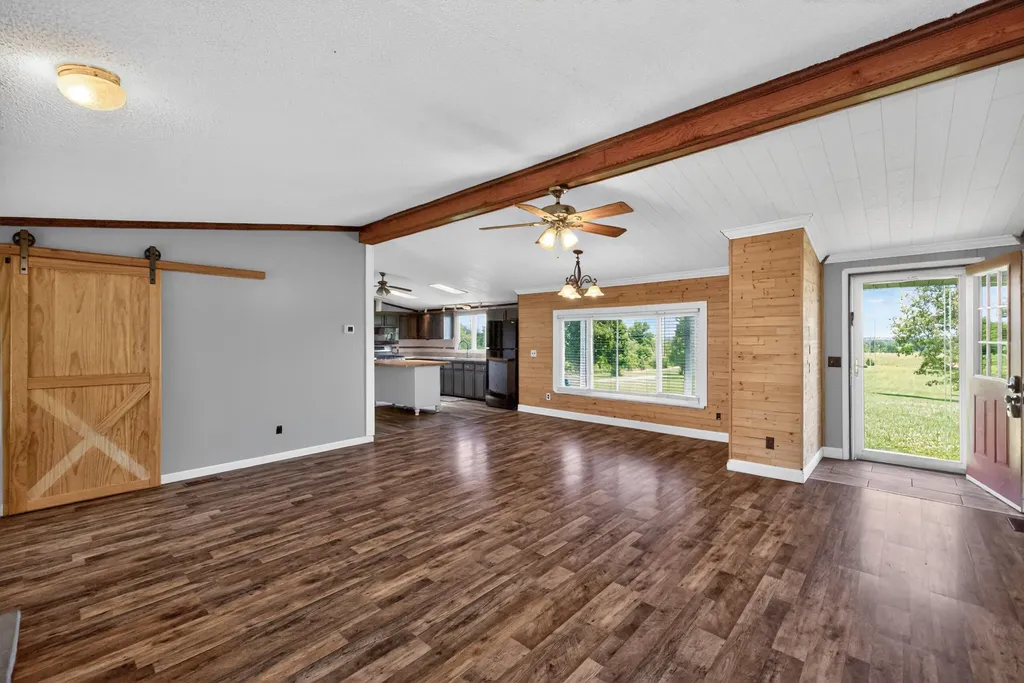 957 Cane Run Road Springfield KY 40069