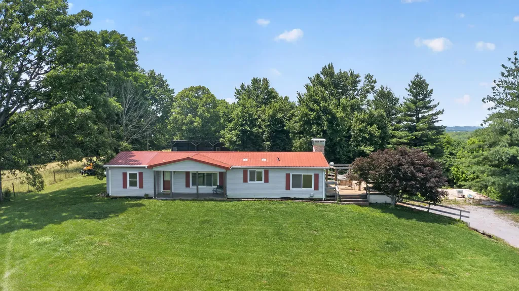 957 Cane Run Road Springfield KY 40069
