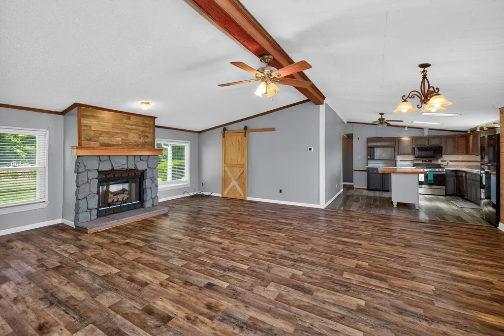 957 Cane Run Road Springfield KY 40069