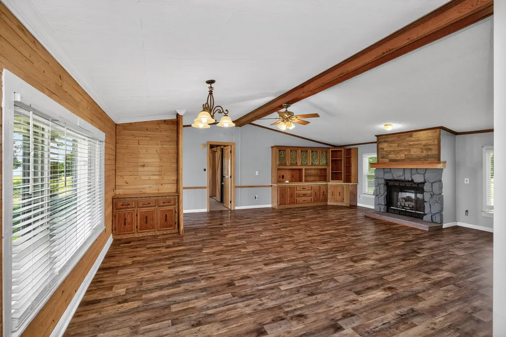957 Cane Run Road Springfield KY 40069