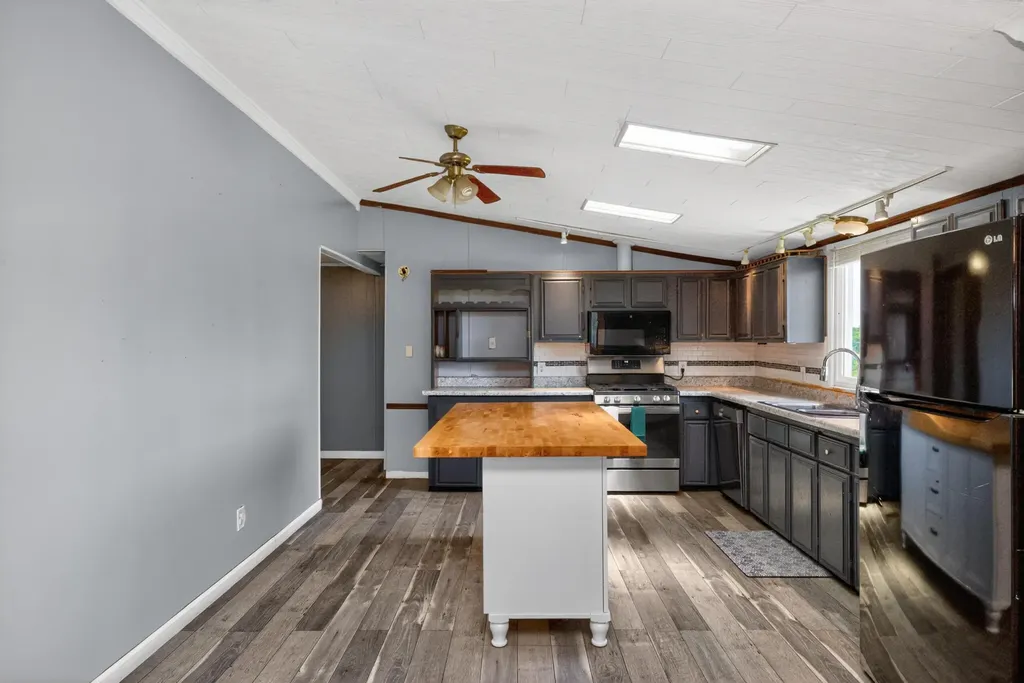 957 Cane Run Road Springfield KY 40069