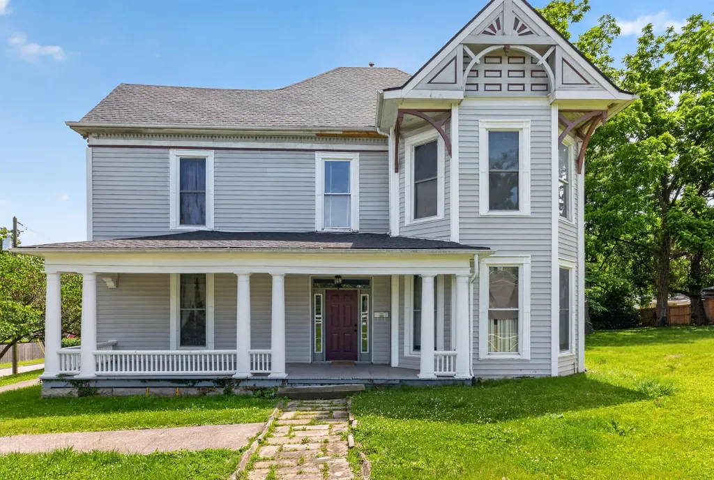 410 W Lexington Avenue Winchester KY 40391