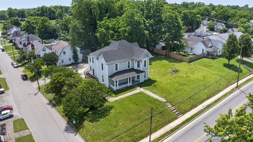 410 W Lexington Avenue Winchester KY 40391