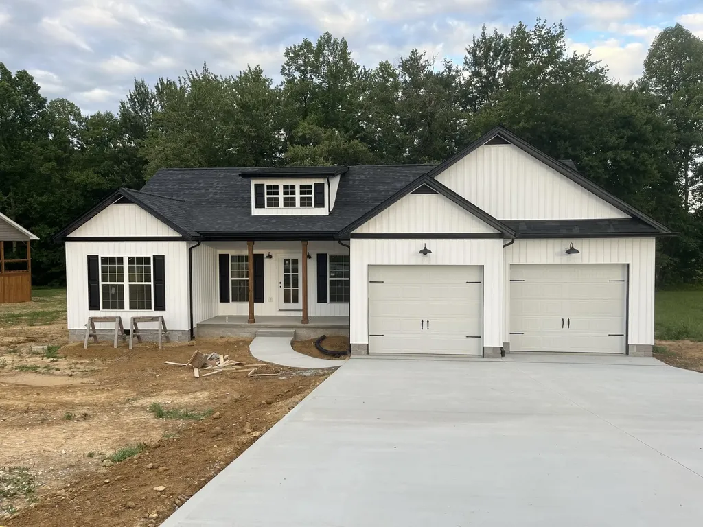 148 Laredo Drive London KY 40741