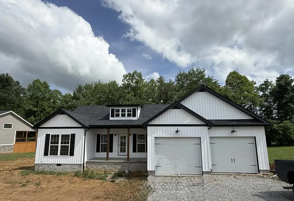 148 Laredo Drive London KY 40741