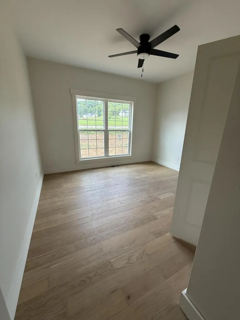 148 Laredo Drive London KY 40741