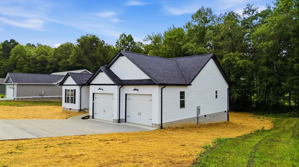 148 Laredo Drive London KY 40741
