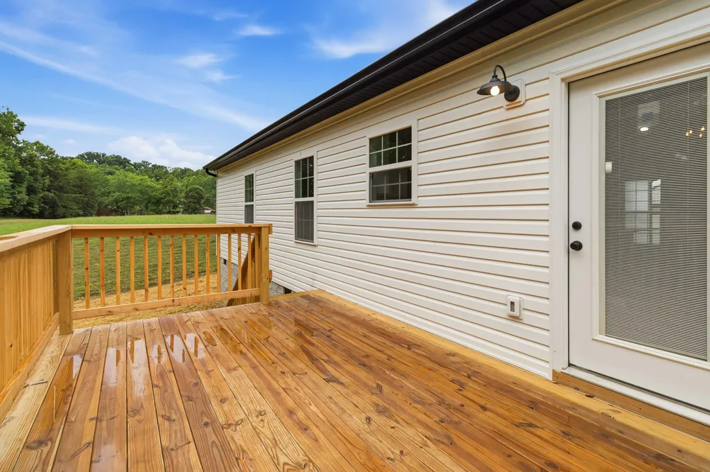 148 Laredo Drive London KY 40741